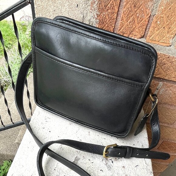 COACH Vintage NYC 80s Blazer Zip Ink Thick Leather Shoulder Bag Compact Unisex - Picture 1 of 10